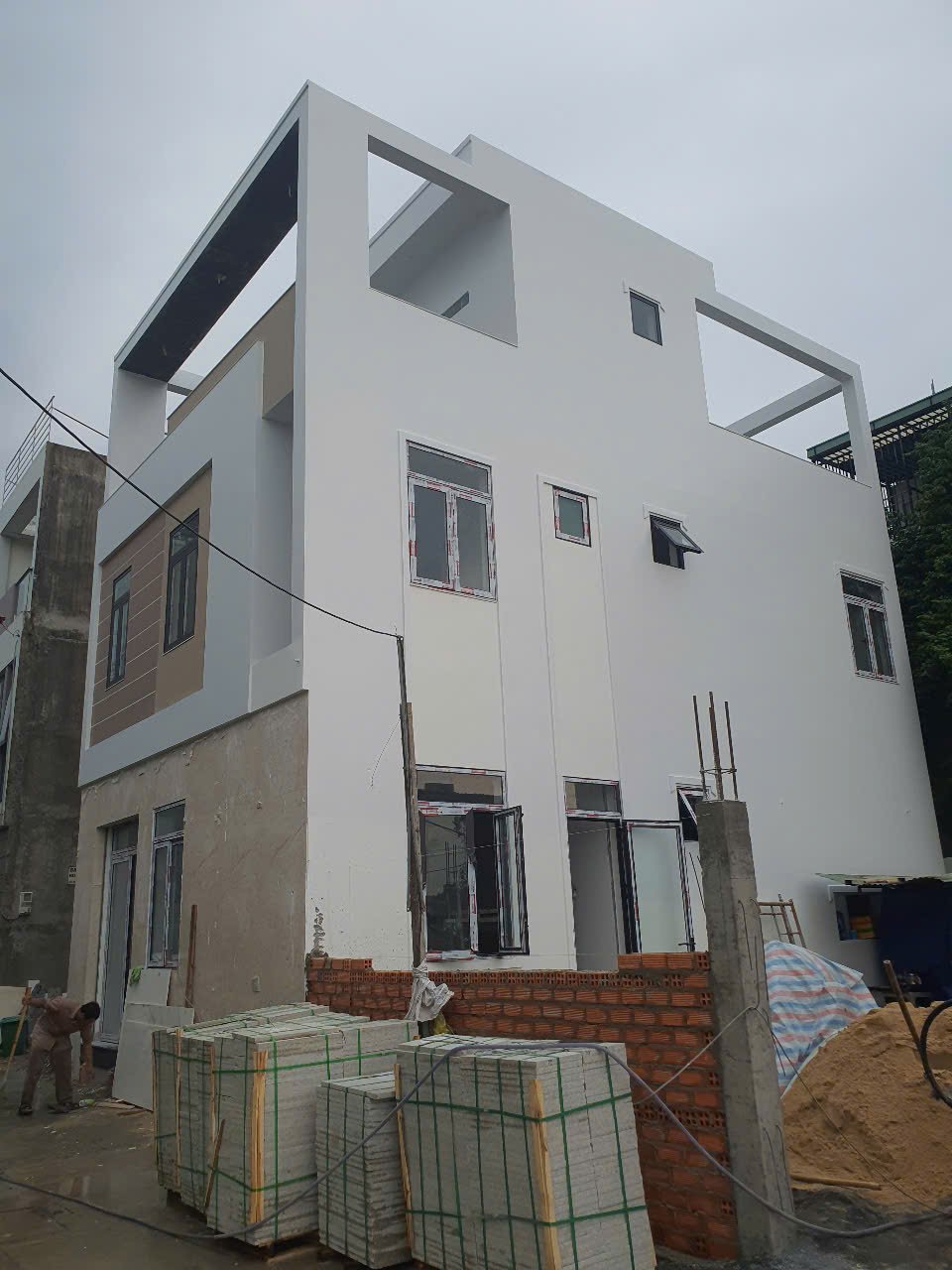 thi cong biet thu 1 tret 2 lau anh cuong quan 12 31