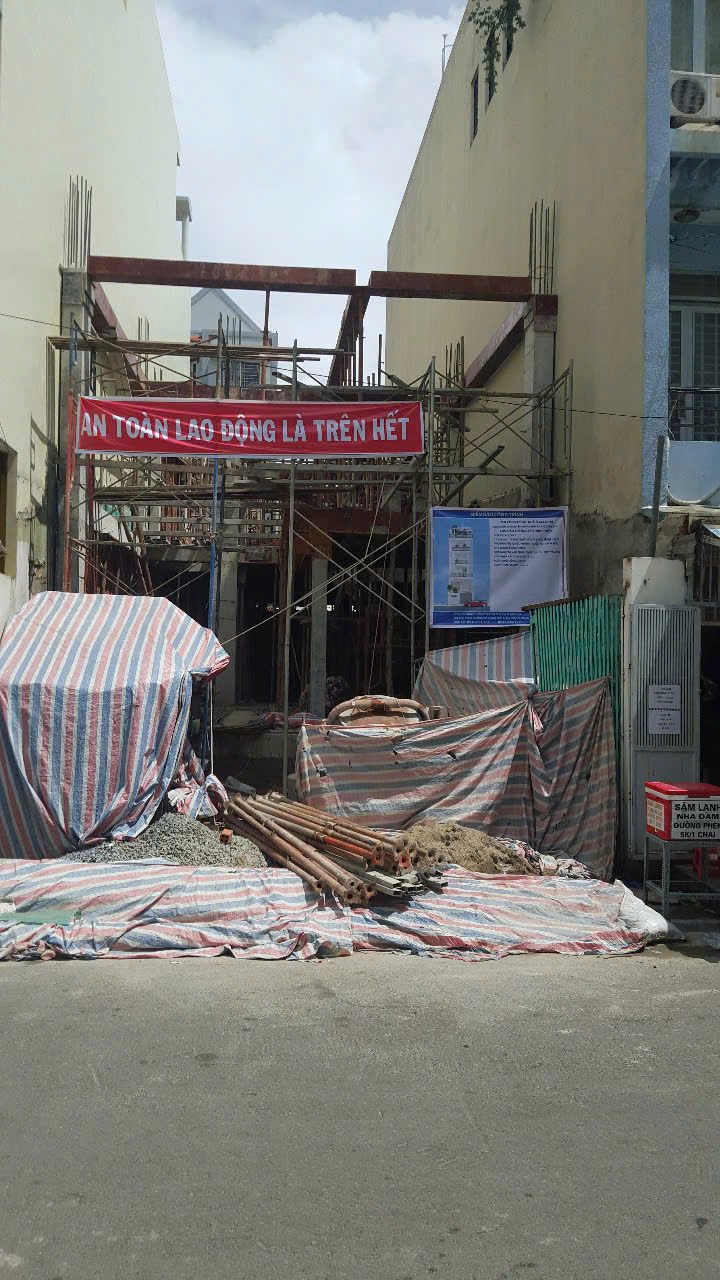 thi cong nha 1 tret 3 lau anh thien tai tan binh 19